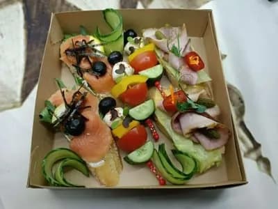 Бокс с холодными закусками