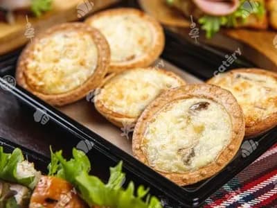 Жульен в валоване с курицей и грибами
