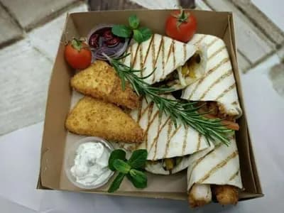 Бокс с горячими закусками