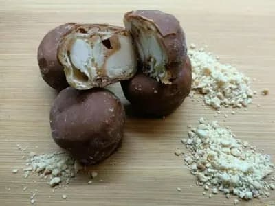 Профитроли со сливками