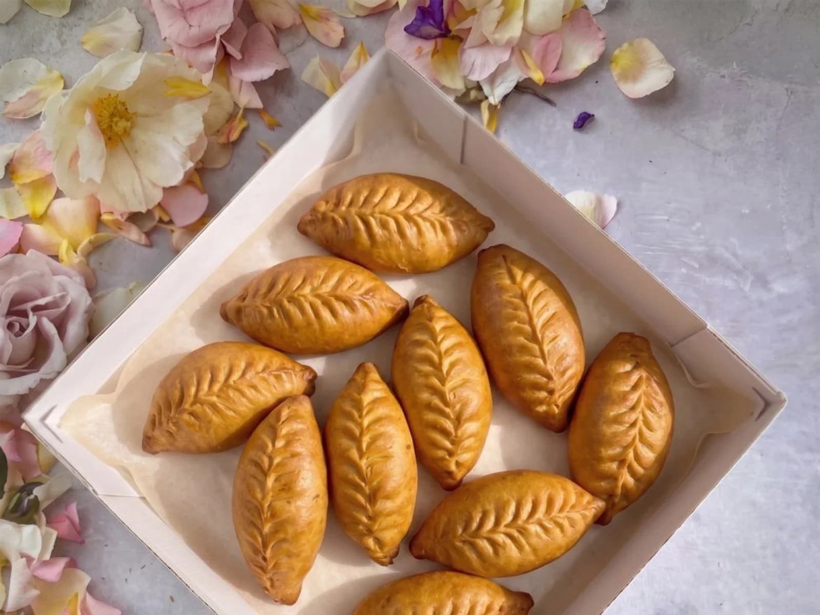 Пирожки с капустой, 10 шт.