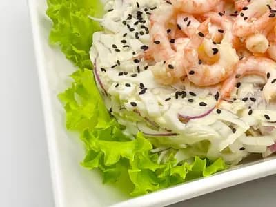 Салат из кальмаров с креветками
