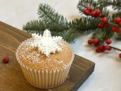 Кекс со снежинкой