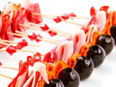 Канапе «Мясное трио»