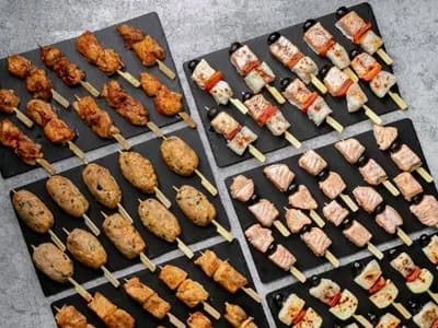 Комбо №64 Горячие мини-шашлычки 30 рыбных + 30 мясных для любой компании