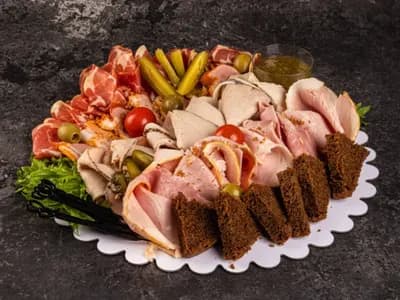 Мясная тарелка