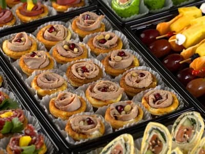 Канапе с утиной грудкой