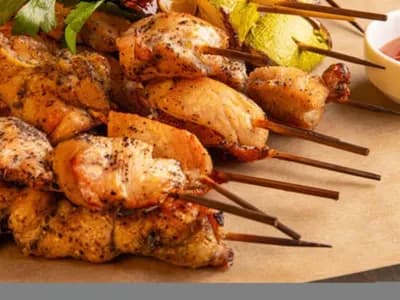 Мини-шашлычки из курицы