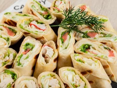 Роллы со снежным крабом 4 штуки