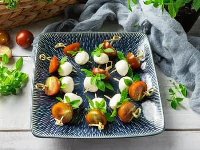 Канапе «Капрезе» 10 штук