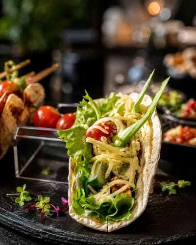 Мини тако с курочкой Песто